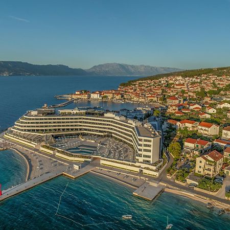 Grand Hotel View Постира Екстериор снимка